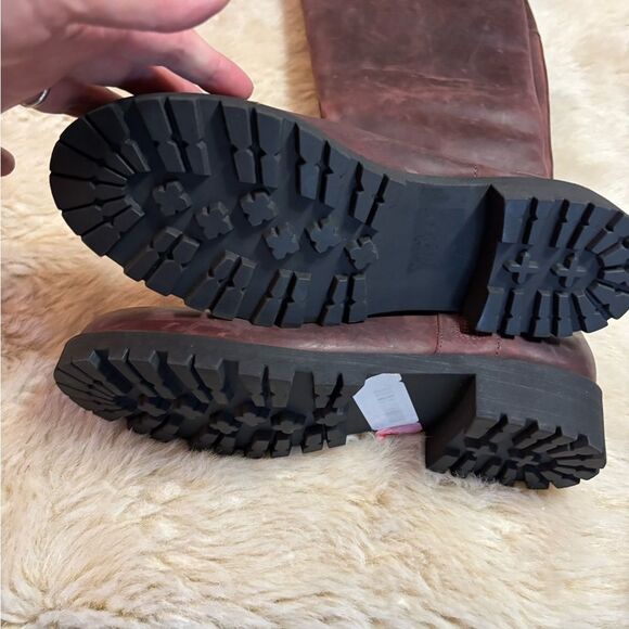 Volatile Over the Knee Boots - Picture 4 of 8